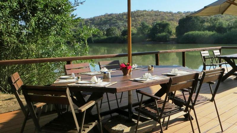 Kunene River Lodge Ehomba Ngoại thất bức ảnh