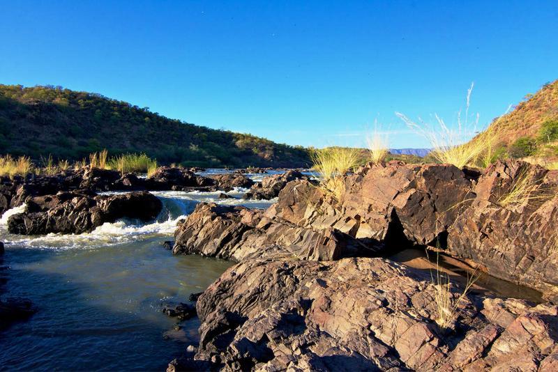 Kunene River Lodge Ehomba Ngoại thất bức ảnh
